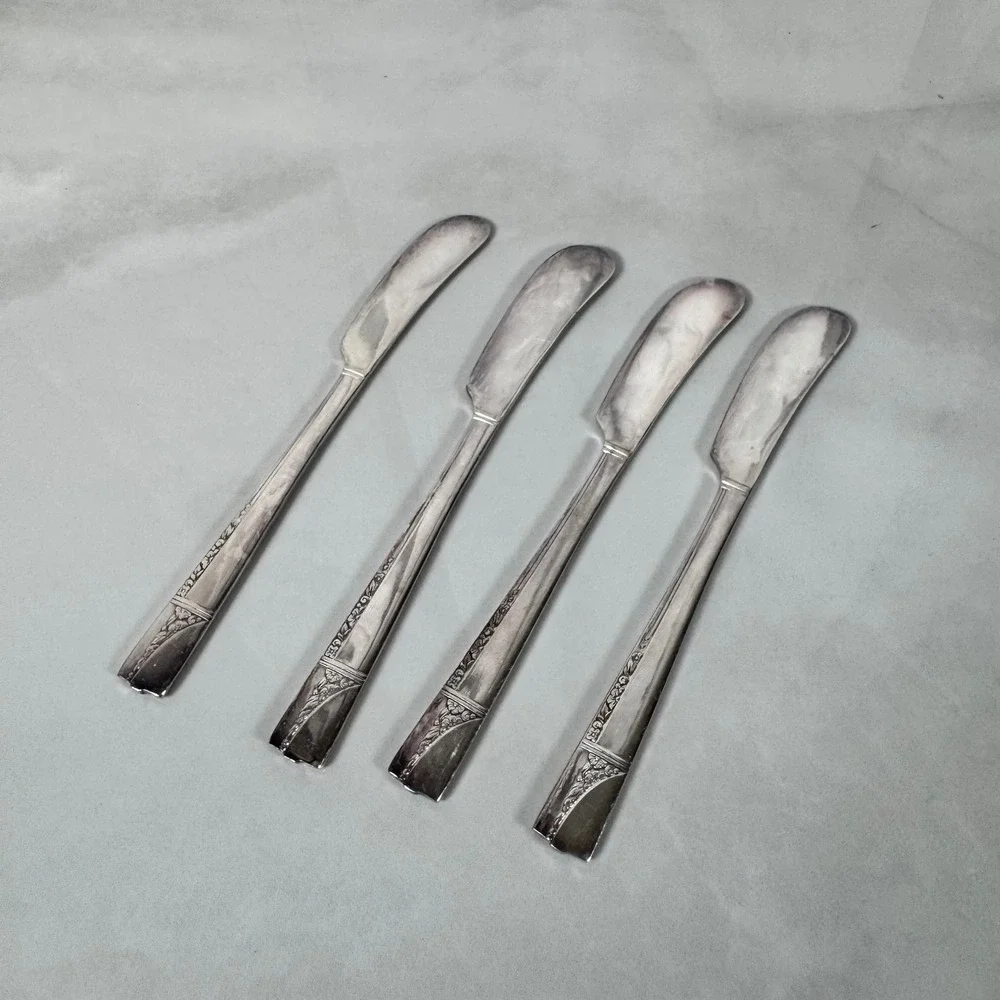 Set of 4 Oneida Nobility Plate Silver Plated Butter Spreader Knife Caprice Lot 1